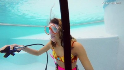 Naughty Blonde Tease: Wet & Wild Underwater Adventure